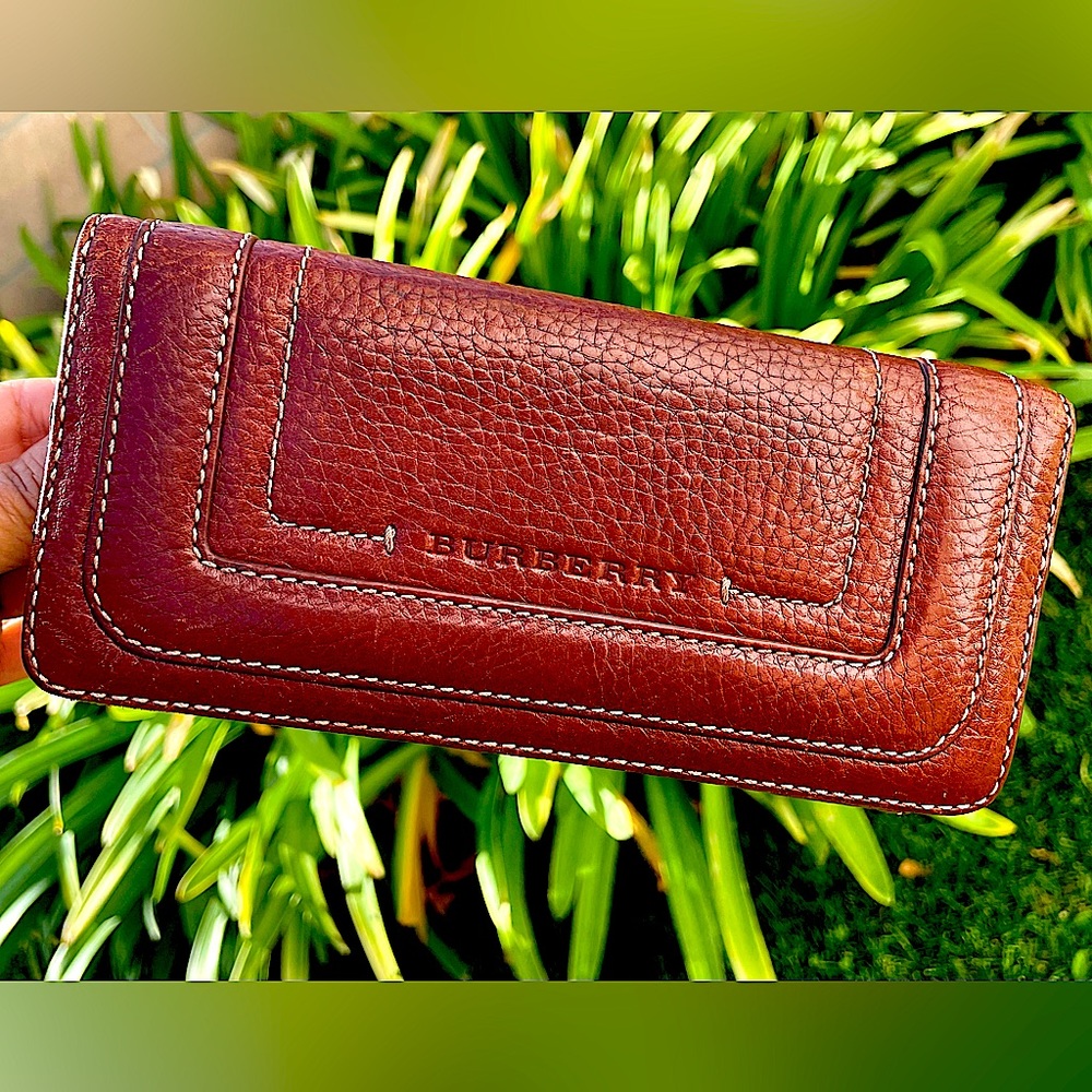 Authentic Burberry London Leather Long wallet